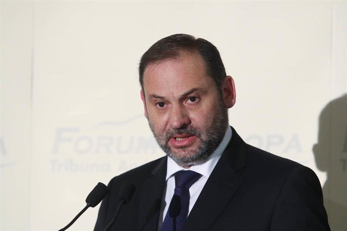  José Luis Ábalos, participa en un desayuno de 'Fórum Europa. Tribuna Andalucía'