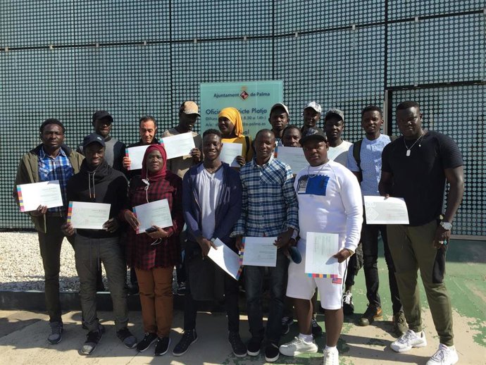 Un total de 20 personas recién llegadas a Palma participan en tercer Taller de C