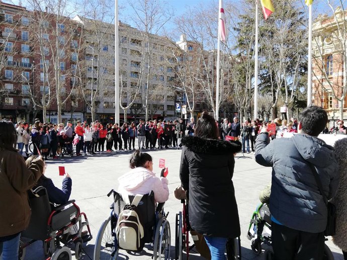 El 8M marca la concentración mensual contra la violencia de género