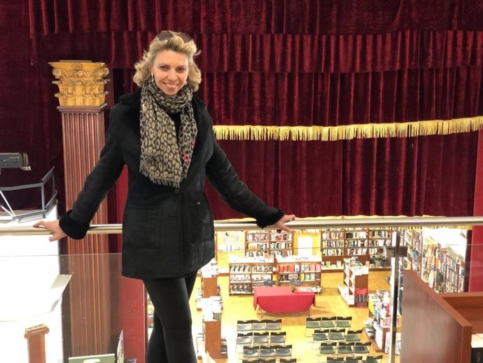 Sevilla.- 8M.- La mirada femenina de Marina Bernal en la librería Verbo para pre