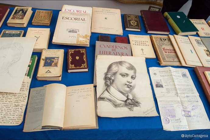 Policía Nacional recupera parte del legado de la escritora murciana y natural de