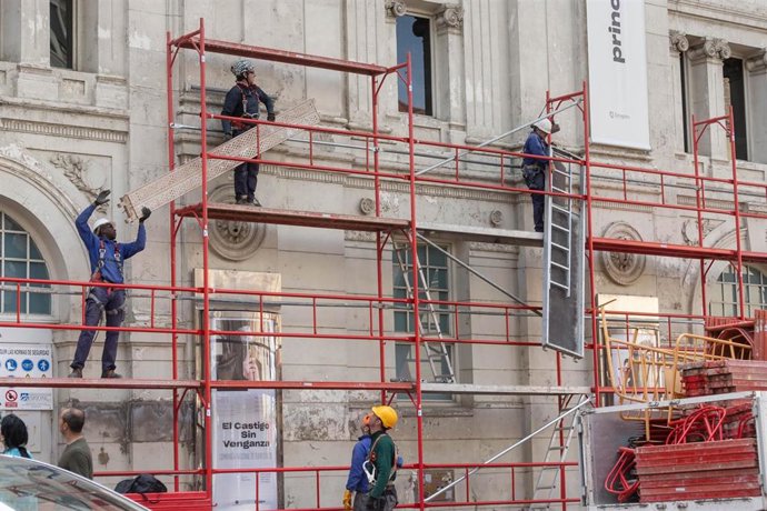Zaragoza.- Comienza la rehabilitación de la fachada trasera del Teatro Principal