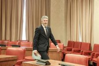 El Comité Provincial del PSOE de Cádiz aprueba que Grande-Marlaska encabece la candidatura con un 95 por ciento a favor