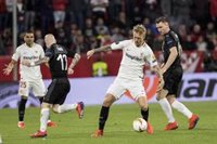 El Sevilla flojea en su torneo salvavidas