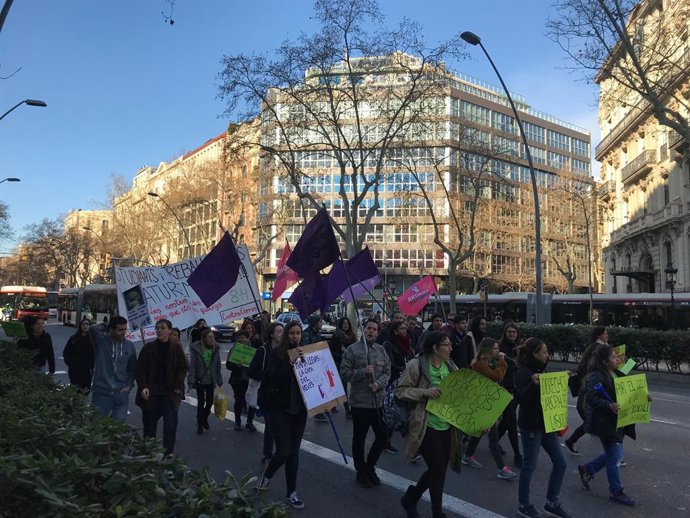 8M.- Normalitzat El Trnsit En Els Punts De Barcelona Amb Incidncies A Primera