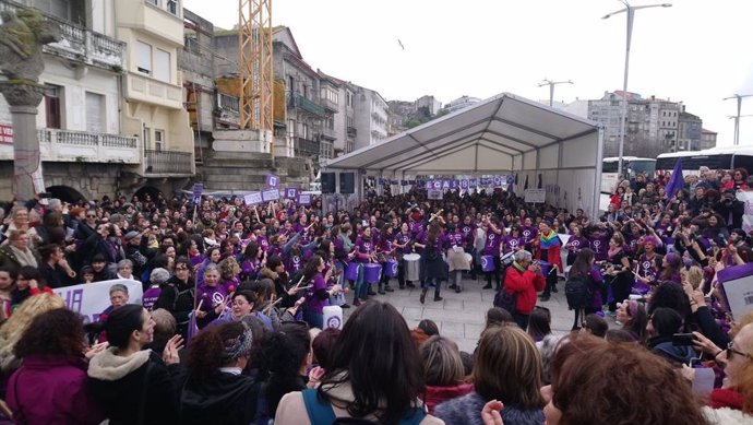 Manifestació feminista a Vigo