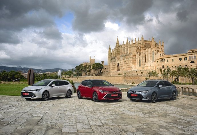 Economía/Motor.- La nueva familia Toyota Corolla, ya disponible en España en sus