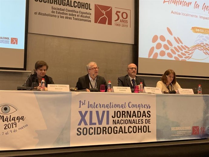 Málaga.- Expertos señalan que eliminar la hepatitis C en usuarios de drogas es p