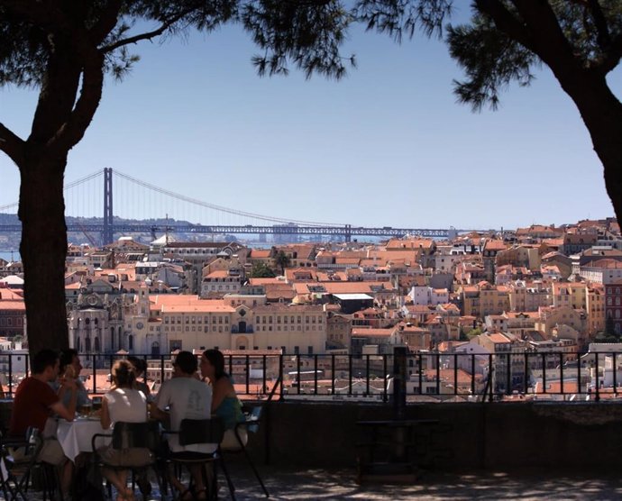 Portugal bate récord en 2018 en ingresos por turismo alcanzando los 16.600 millo
