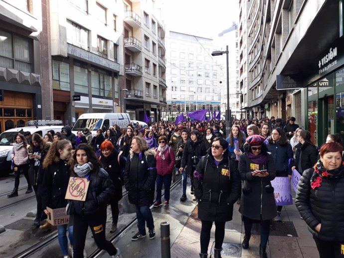 8M.-Movimiento Feminista De Vitoria Denuncia Que La Policía Ha Identificado A 8 