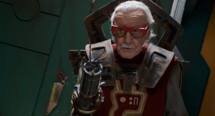 Así es el cameo de Stan Lee en Capitana Marvel