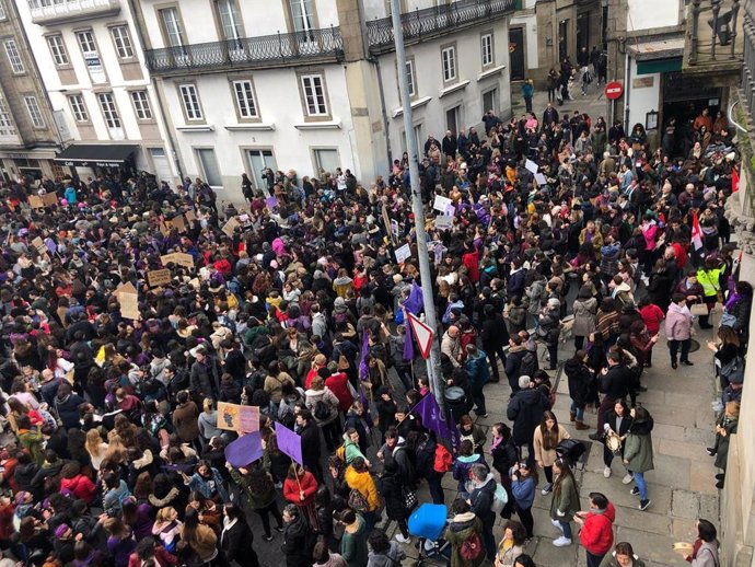 8M.- El Telemarketing Secunda La Huelga En Un 50% Y La Participación Alcanza Has