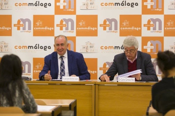 Málaga.- Crece casi un 50% el número de médicos colegiados en la provincia en di