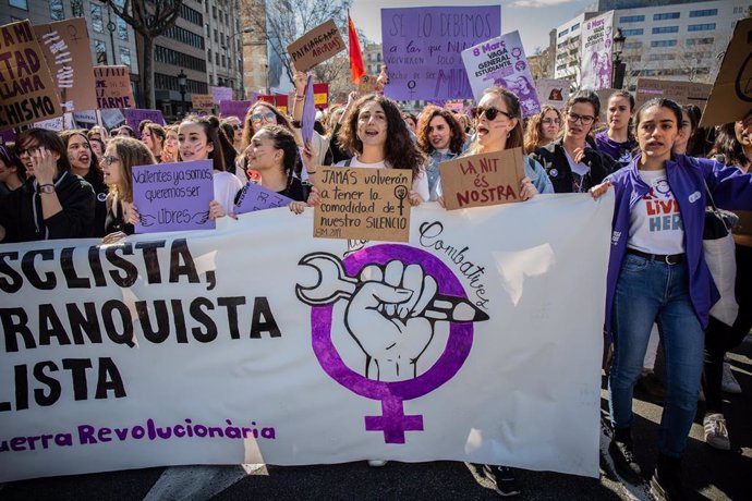 Manifestación del Sindicato de Estudiantes de Barcelona por el Día de la Mujer e