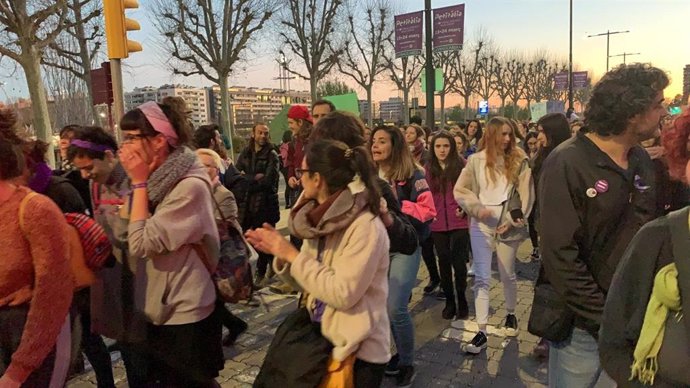 8M.- 3.300 Personas Participan En Dos Manifestaciones Feministas En Lleida