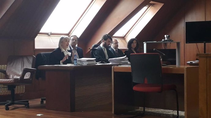 Fiscalía y Cantur rebajan la presunta malversación de Higuera a 92.800 euros