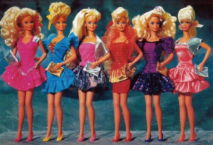 9 De Marzo: Día Mundial De Barbie, ¿Sabías Que Tiene Más De 130 Uniformes Distin