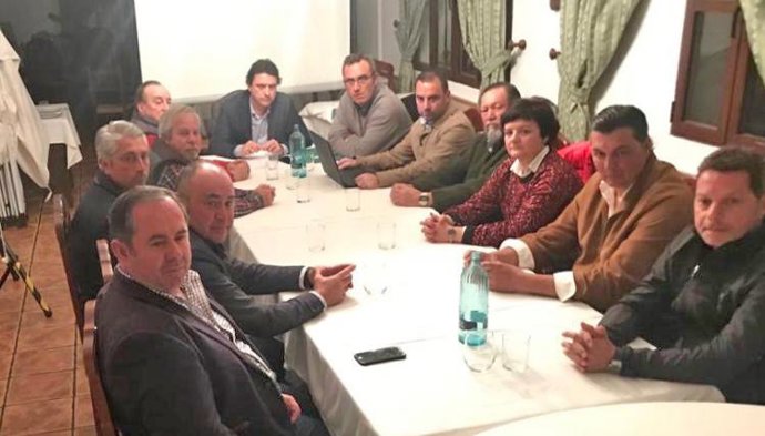 Np Y Foto Reunión Delegado Agricultura Con Adgs