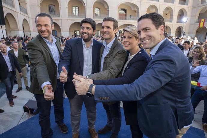 Agua.- Casado: "Con el PP vendrá el AVE y un PNA que garantice los recursos hídr