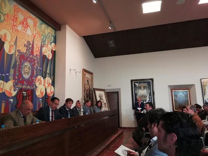 Sevilla.- Responsables del Plan Romero 'Caminos de Sevilla' y hermandades se reú