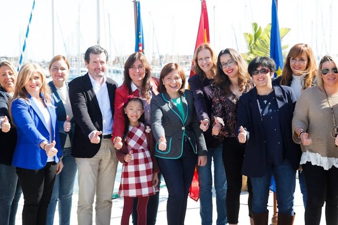 El PP propondrá en la Comunitat una ley de apoyo a la maternidad con deducciones