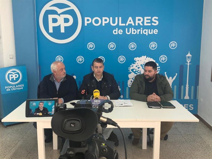 Cádiz.- PP garantiza que la Junta impulsará "un proyecto realista" para el secto