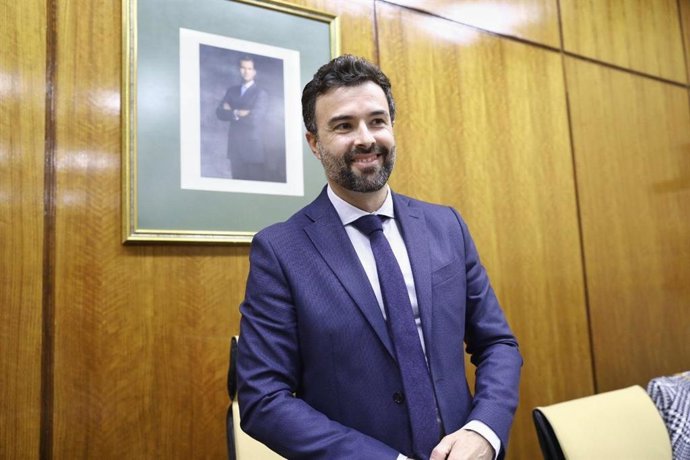 Sevilla.- 28A.- Cambronero asegura que Cs va a "ir todos a una" para que Rivera 