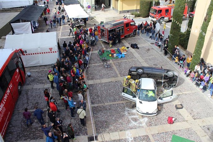 Bombers de la Generalitat inician una campaña para fomentar las donaciones de sa