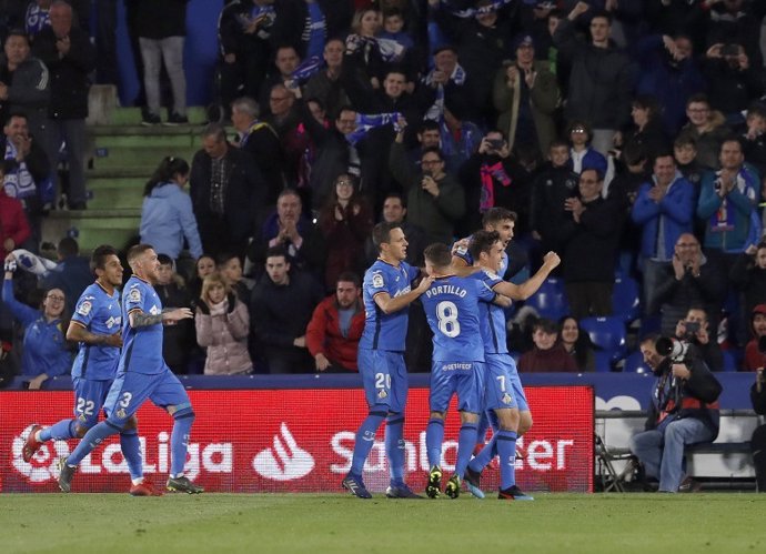 Fútbol/Liga Santander.- (Crónica) El Getafe sigue empeñado en la 'Champions'