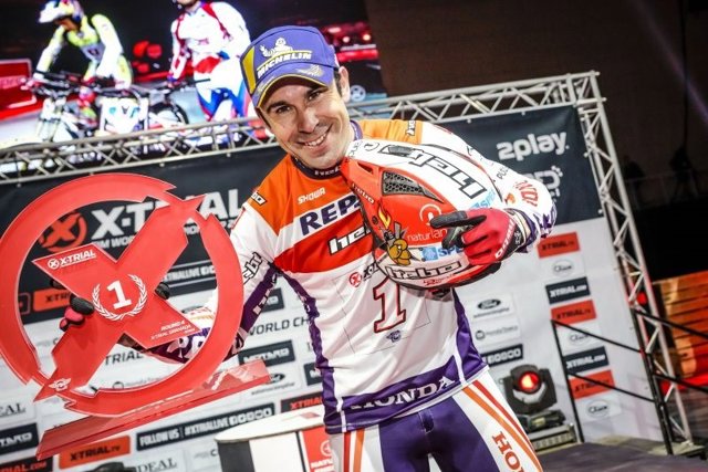 Trial.- Toni Bou, campeón del X-Trial, levanta su 25º Mundial