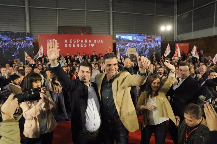 El presidente del Gobierno, Pedro Sánchez, asiste a un acto del PSdeG-PSOE