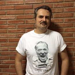 El escritor y editor Luis Sánchez Martín recita este lunes en El Sur en los 'Lun