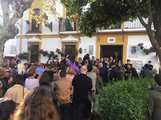 Málaga.- Estepona guarda un minuto de silencio por el asesinato machista ocurrid