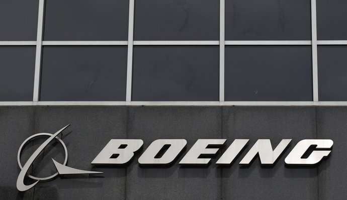 Economía.- Boeing cancela la presentación de su última aeronave para investigar 