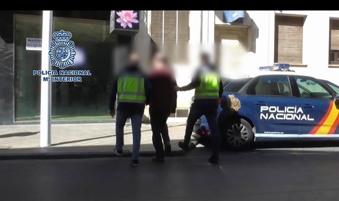 VIDEO:Detenidas 48 personas en Murcia, Sevilla y Madrid acusadas de estafar casi