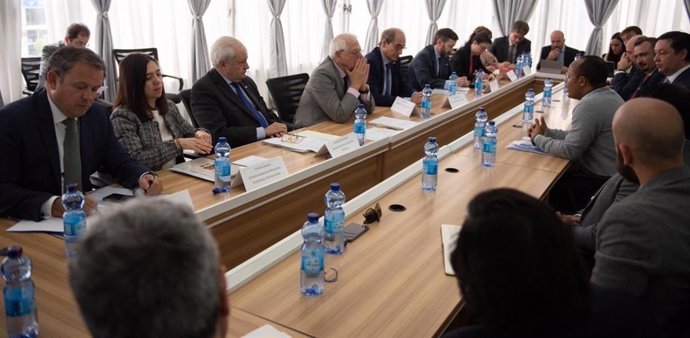 8M.- Borrell subraya desde Etiopía que el empoderamiento de la mujer empieza por