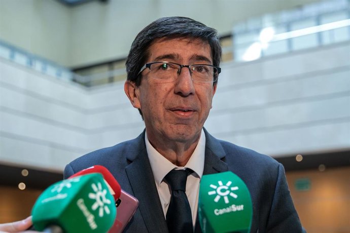  Juan Marín  preside la reunión del Consejo Andaluz de Turismo