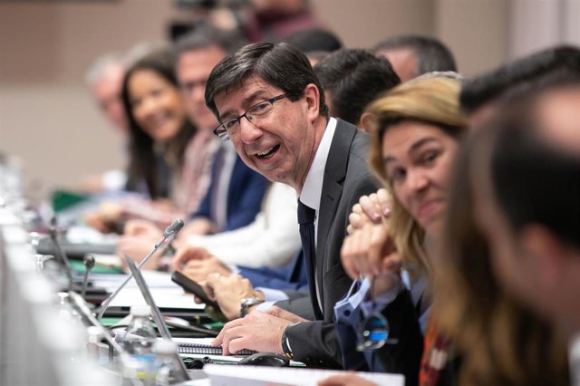  Juan Marín  preside la reunión del Consejo Andaluz de Turismo