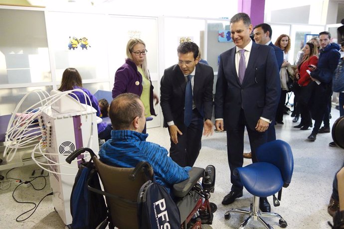 Fundación Solidaridad Carrefour dona equipamiento de fisioterapia para niños con