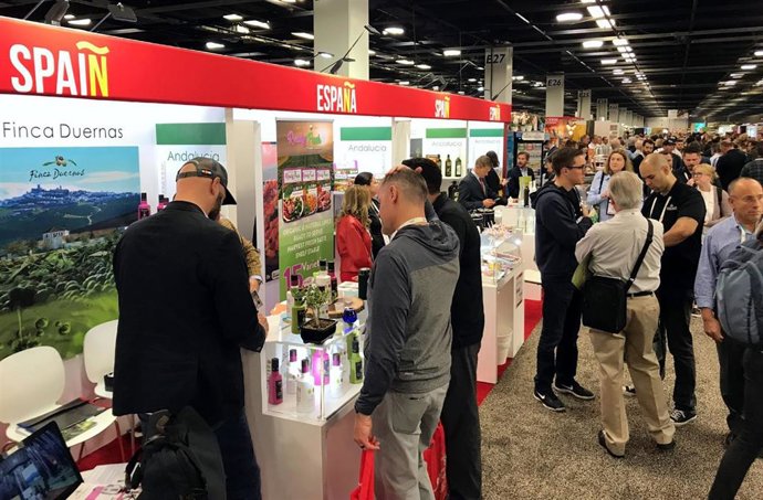 Economía.- Más de una decena de empresas agroalimentarias muestran su oferta en 