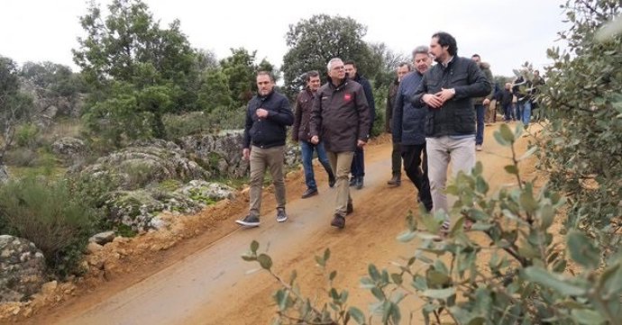 El consejero, Carlos Izquierdo, en una vía pecuaria