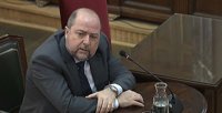 Un cap d'Unipost diu que va retenir un enviament de targetes censals de l'1-O perquè no portaven albarà