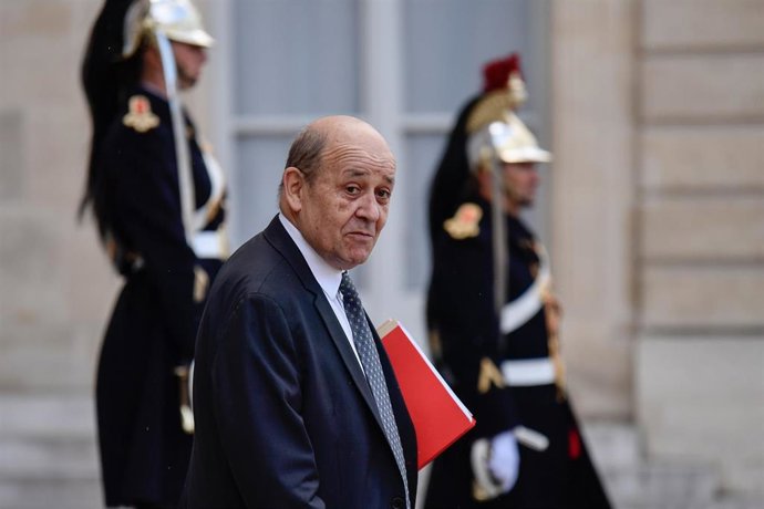 French cabinet meeting in Paris