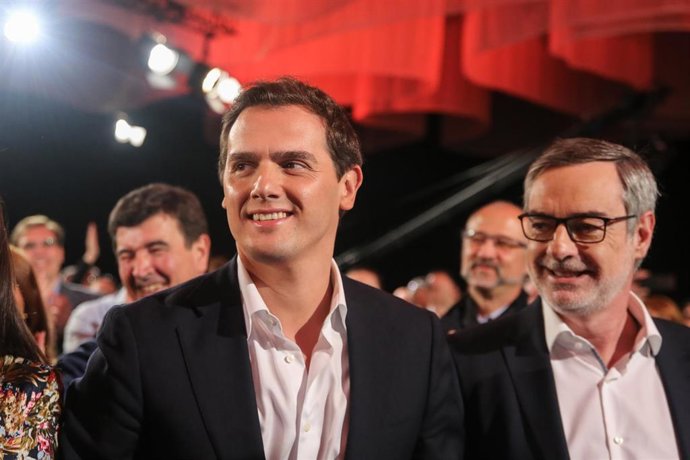 AMP.- 28A.- Rivera se compromete a "parar los pies" a separatistas, a "poner a l