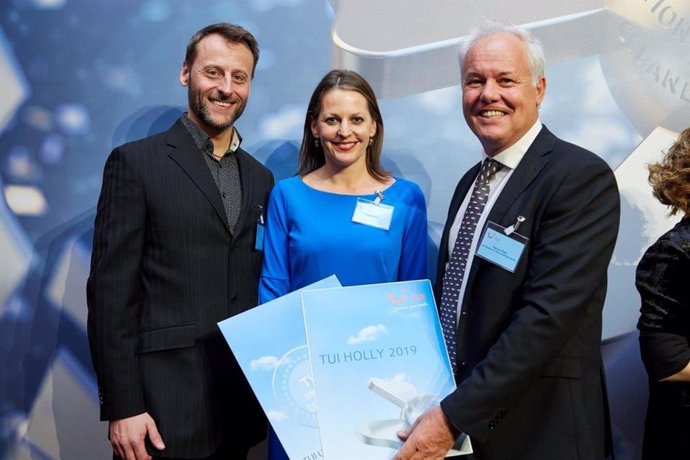COMUNICADO: El Hotel Botánico recibe el prestigioso premio 'TUI Holly' 2019 dura