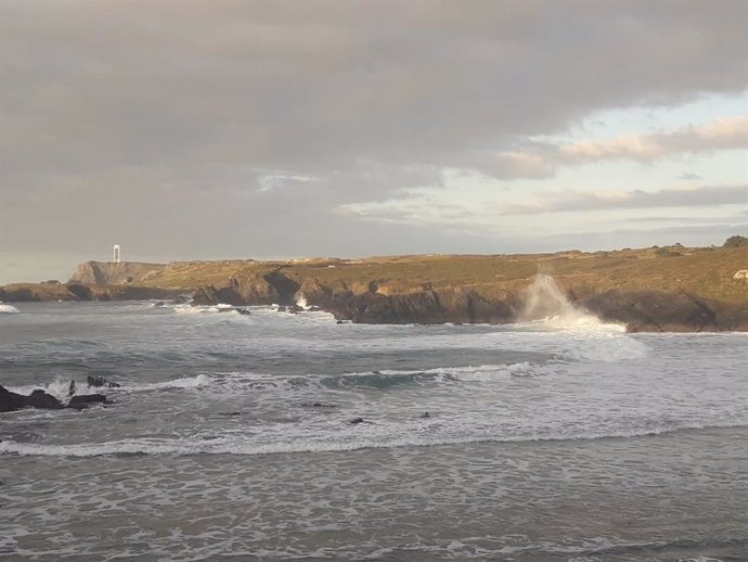 Olas en la playa de Meirás, Valdoviño (A Coruña) temporal, oleaje