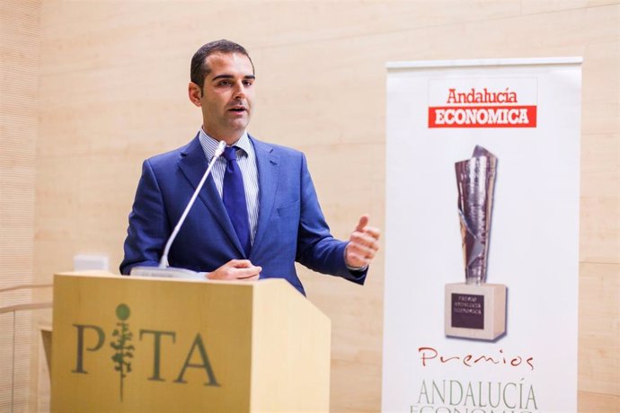 Almería.- El alcalde felicita a las empresas que hacen de la constancia, el esfu