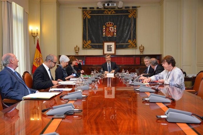 Grande-Marlaska traslada a Beaumont que la tramitación de la competencia de tráf