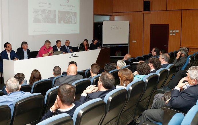 Fútbol.- La RFEF se reúne con los clubes de Segunda Femenina para explicarles el