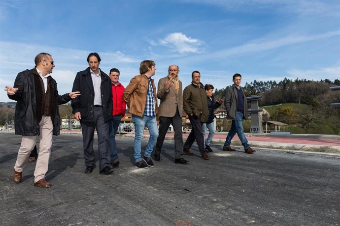 Reocín.- El Gobierno confía en que el nuevo puente de Golbardo entre en funciona